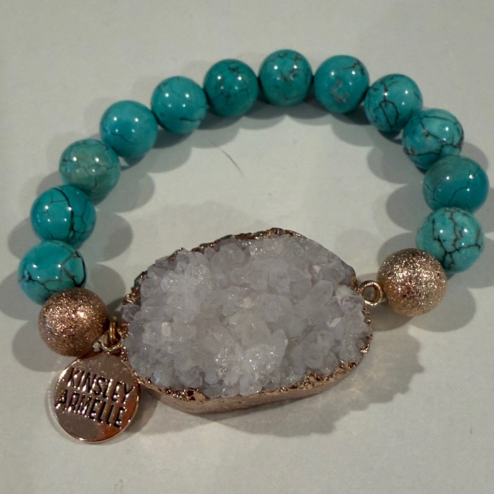 NWOT Kinsley Armelle Turquoise bead and decorative rock bracelet.